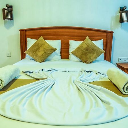 Hotel Oak Ray La Ella Breeze Esterno foto
