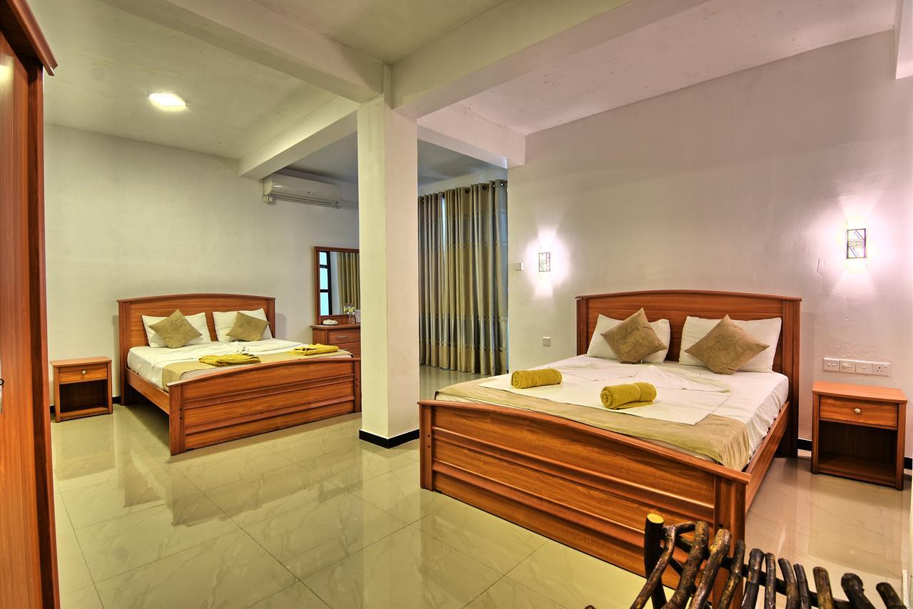 Hotel Oak Ray La Ella Breeze Esterno foto