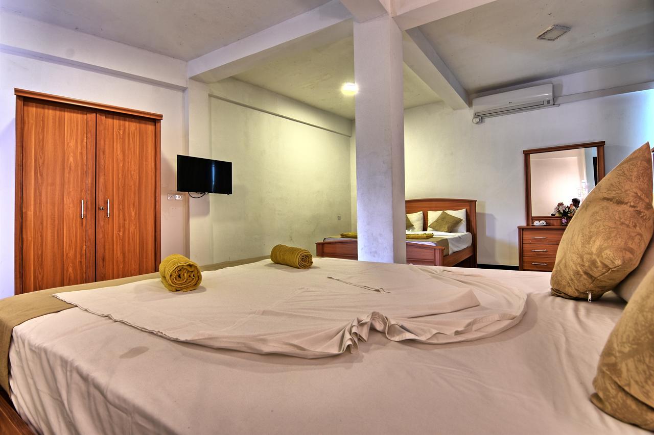 Hotel Oak Ray La Ella Breeze Esterno foto