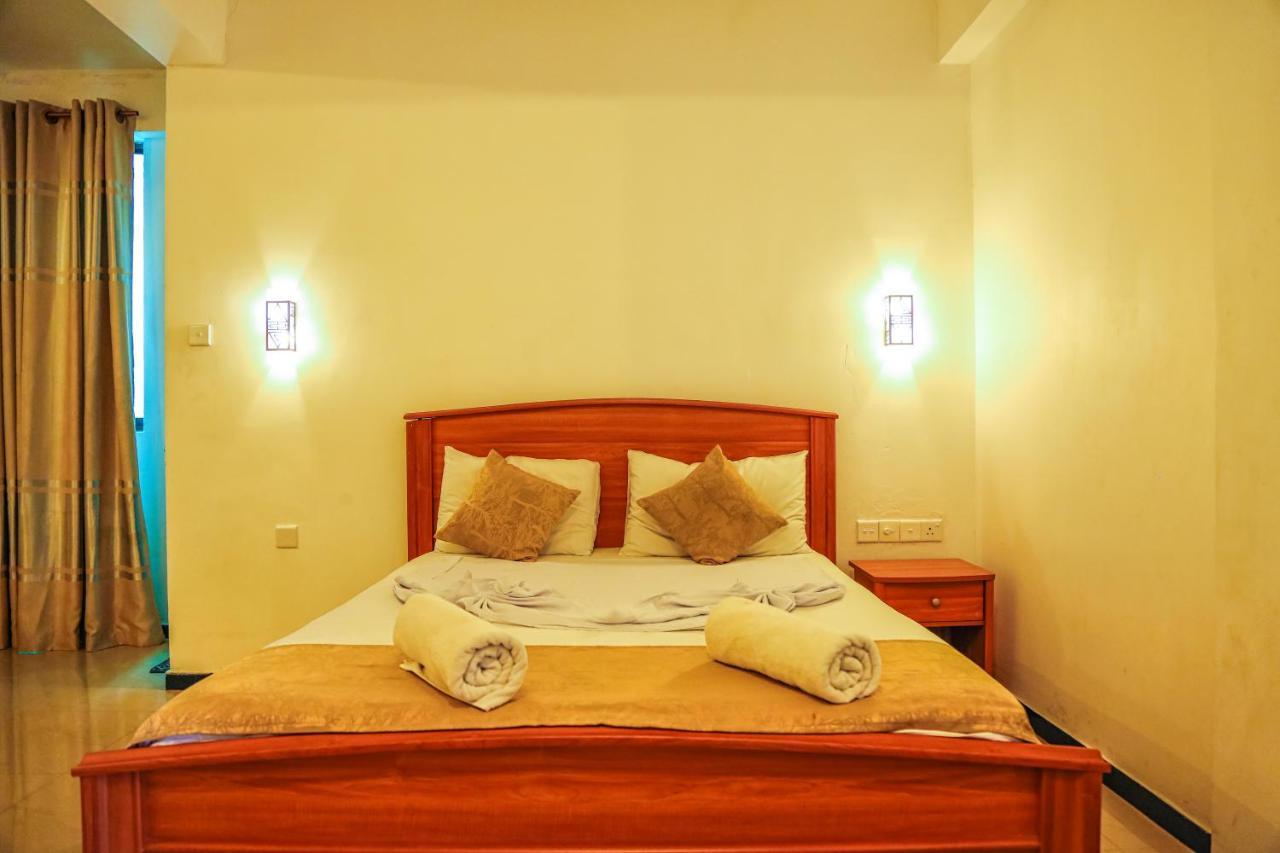 Hotel Oak Ray La Ella Breeze Esterno foto
