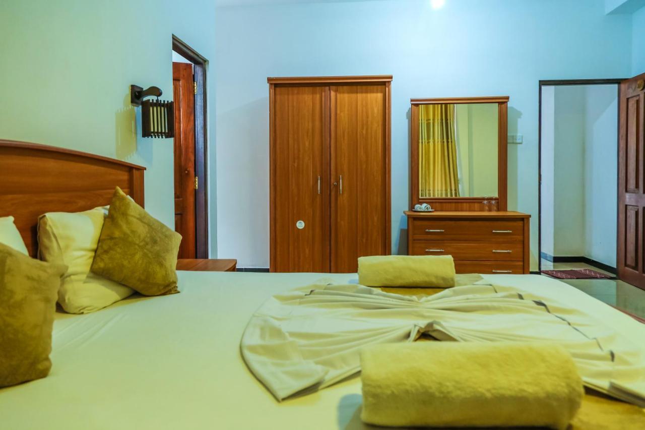 Hotel Oak Ray La Ella Breeze Esterno foto