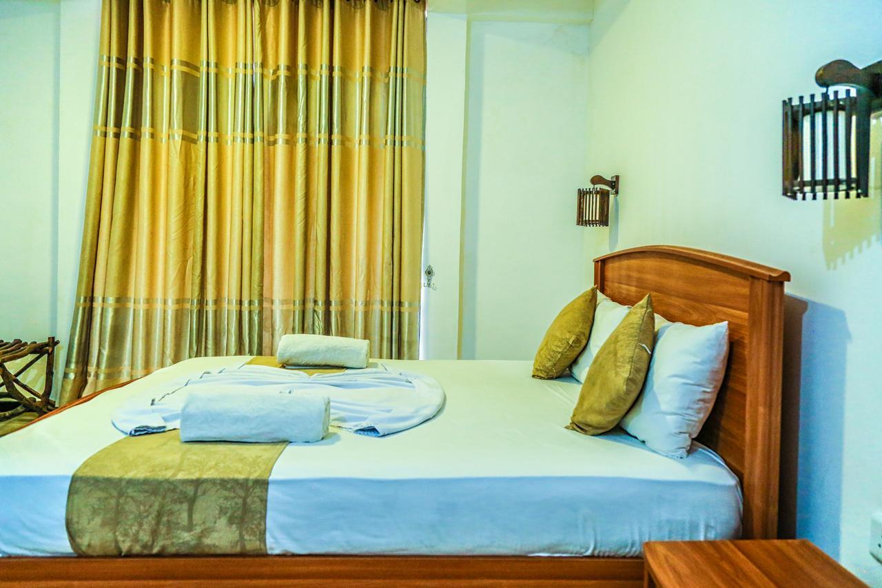 Hotel Oak Ray La Ella Breeze Esterno foto